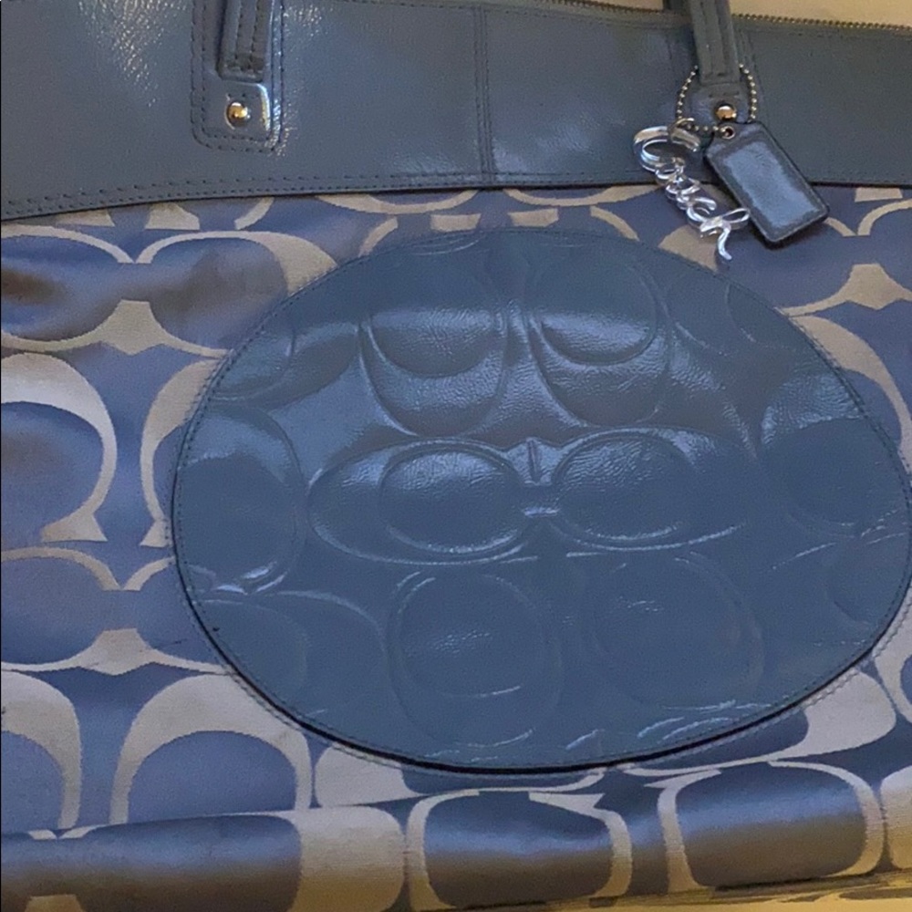 Tote bag